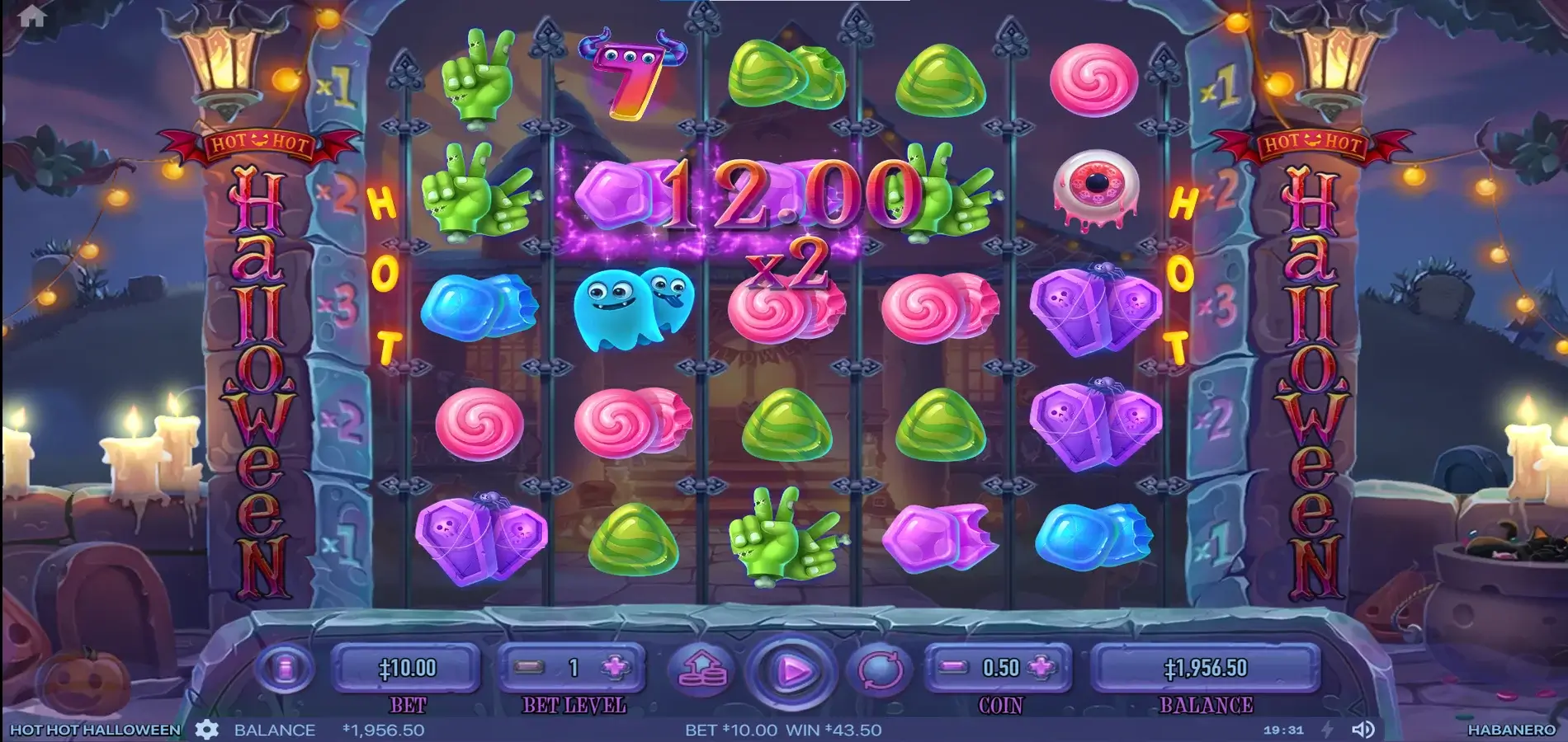 Hot Hot Halloween online slot game