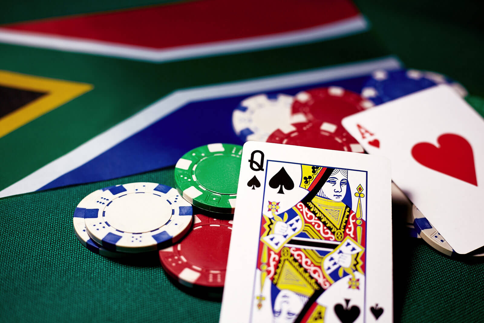 Queen of Spades Gambling Casino Card Game Hearts
